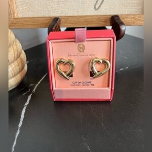 House of Harlow 1960 Gold-tone ♥️ Heart Clip-on Earrings Brand New Never Worn